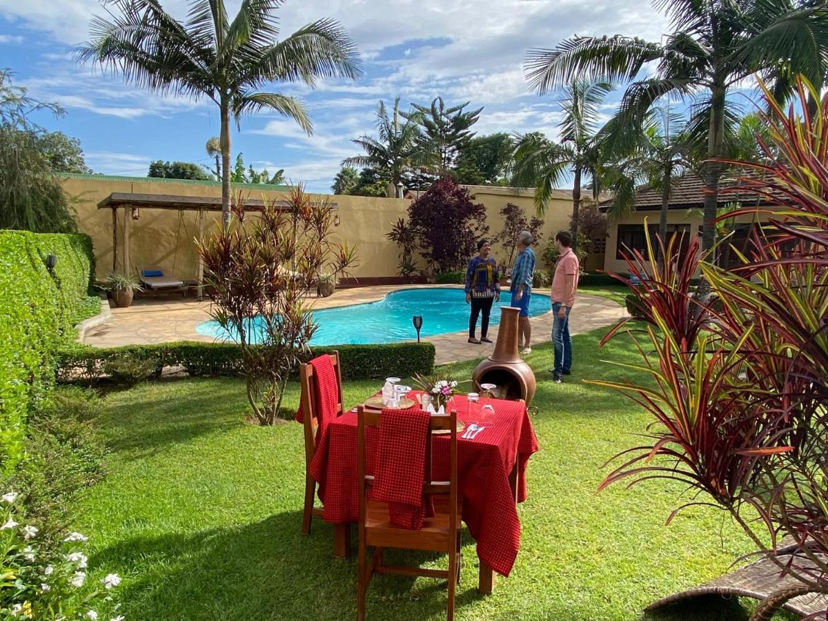Ahadi Lodge أروشا المظهر الخارجي الصورة