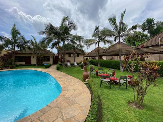 Ahadi Lodge أروشا المظهر الخارجي الصورة