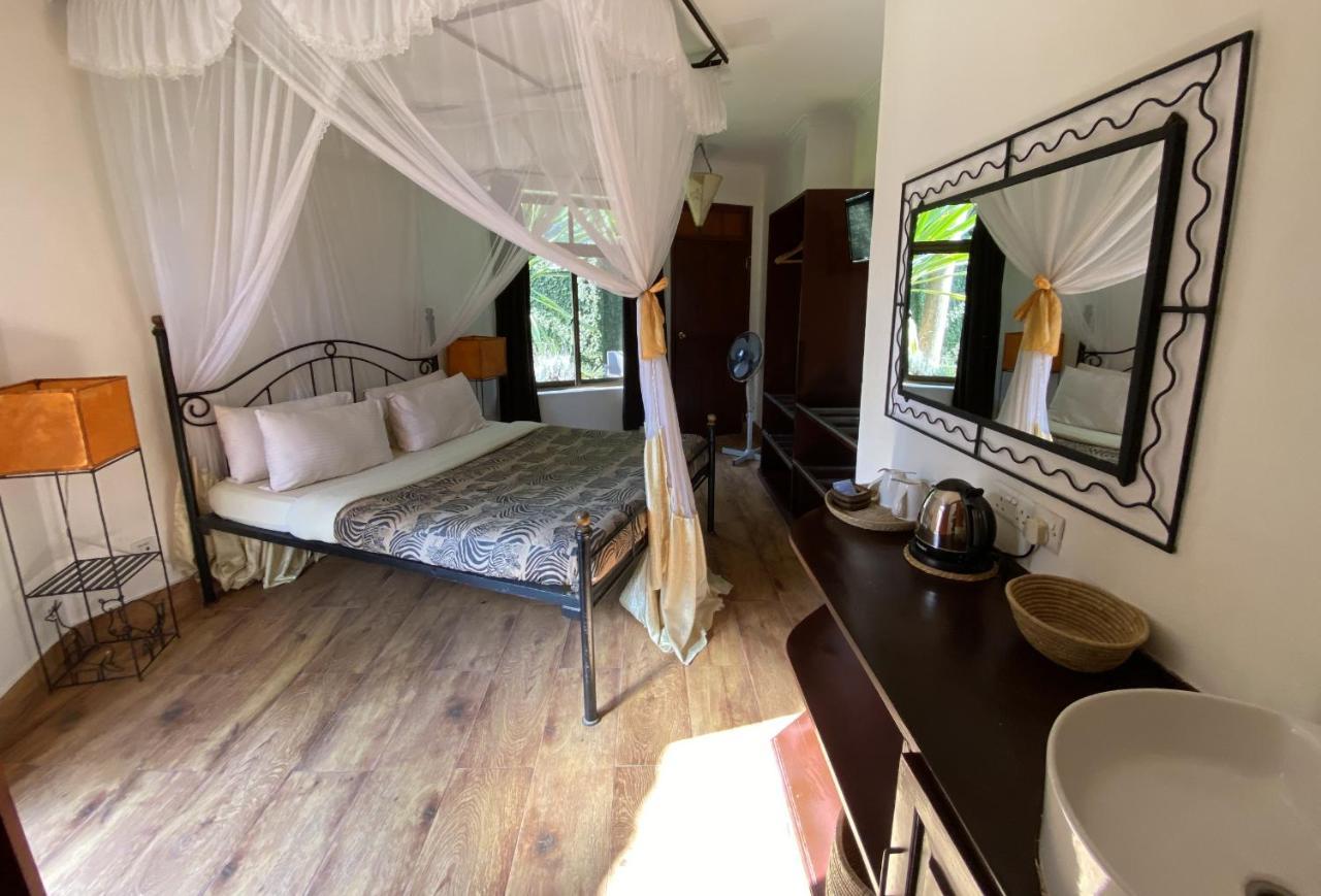 Ahadi Lodge أروشا المظهر الخارجي الصورة