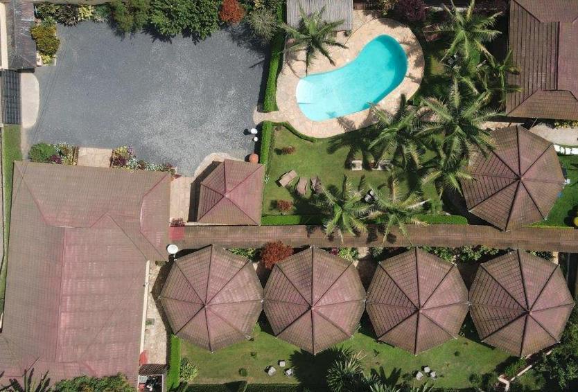 Ahadi Lodge أروشا المظهر الخارجي الصورة