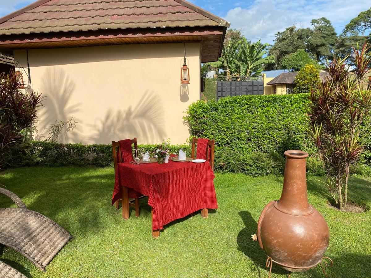 Ahadi Lodge أروشا المظهر الخارجي الصورة